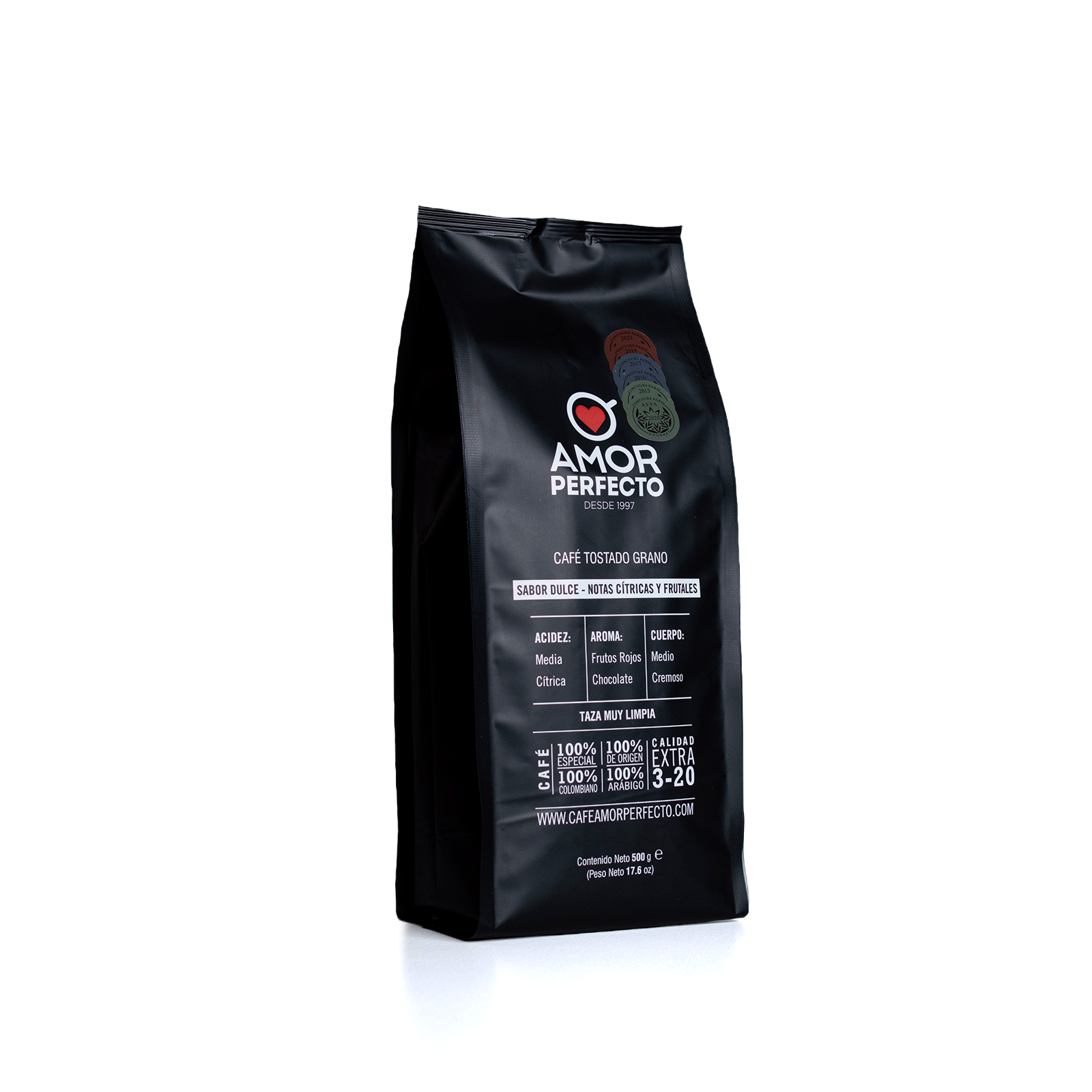 Café Insignia Amor Perfecto 500g, café de especialidad 100% colombiano con enfoque del paquete lateral.